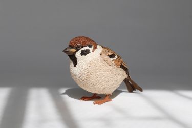 すずめのひな【雀の雛】 木工作家鷲野愛未の作品「スズメの雛」